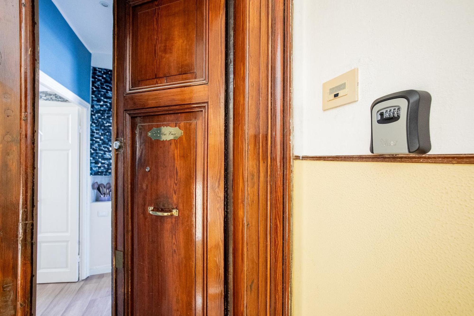 The Blue House, Terre Marine Apartment ลาสเปเซีย ภายนอก รูปภาพ